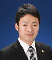弁護士 小岩直人 顔写真